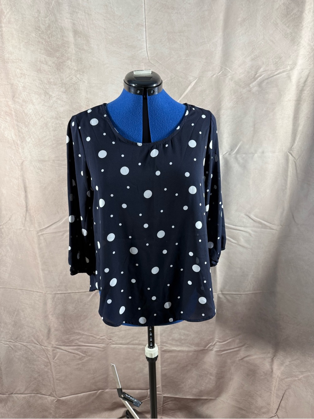 505-Le Lis Navy Polka Dot 3/4 Sleeve Blouse
